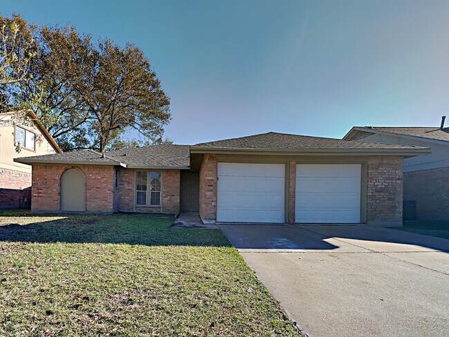 5523 Cactus Forest Dr