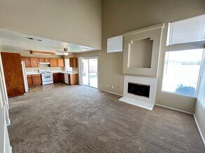 2149 Eclair Cir in Las Vegas, NV - Building Photo - Building Photo