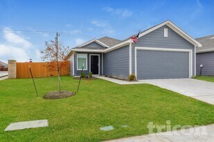 6445 Middlebury Dr in Princeton, TX - Building Photo