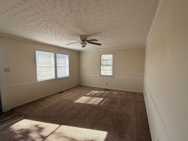 304 Old Hammock Rd in Swansboro, NC - Building Photo - Building Photo