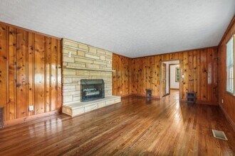 1930 Hollywood Rd NW in Atlanta, GA - Building Photo - Building Photo