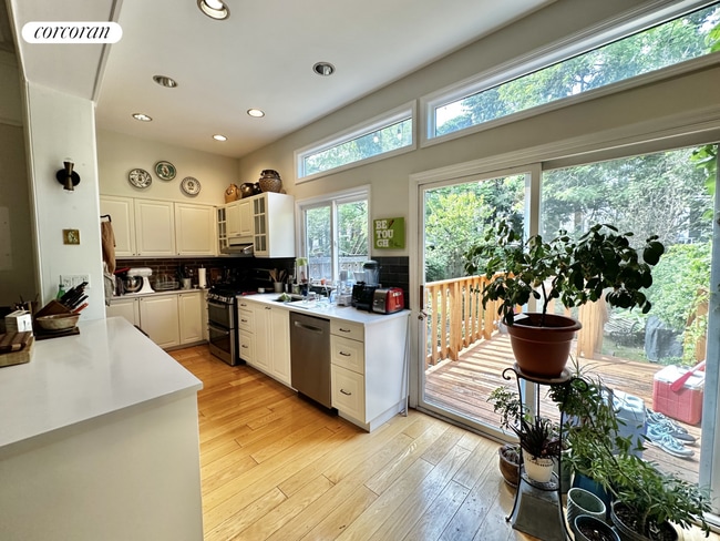 property at 16 Prospect Pl