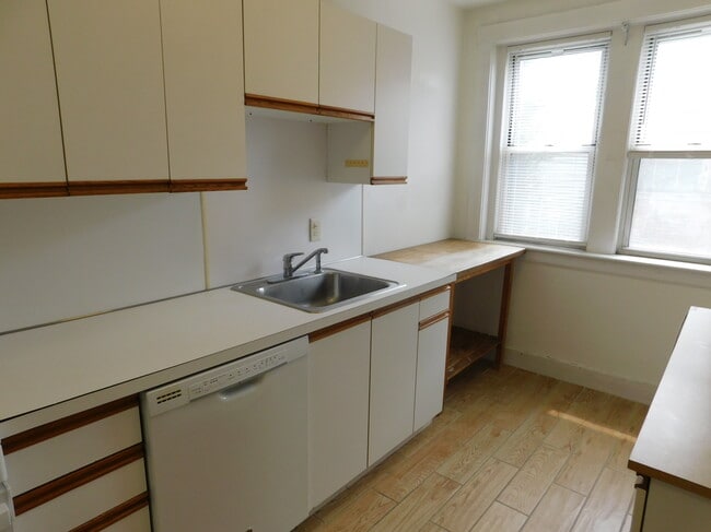 property at 1 Newport Rd