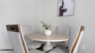 49 Boulevard SE in Atlanta, GA - Foto de edificio - Building Photo