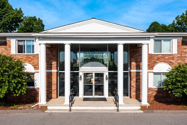 Huntington House Apartments