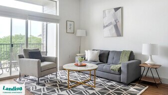 2511 Montopolis Dr in Austin, TX - Building Photo