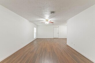 12002 Palmcroft St in Houston, TX - Building Photo - Building Photo