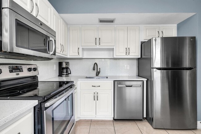 property at 2800 N Palm Aire Dr