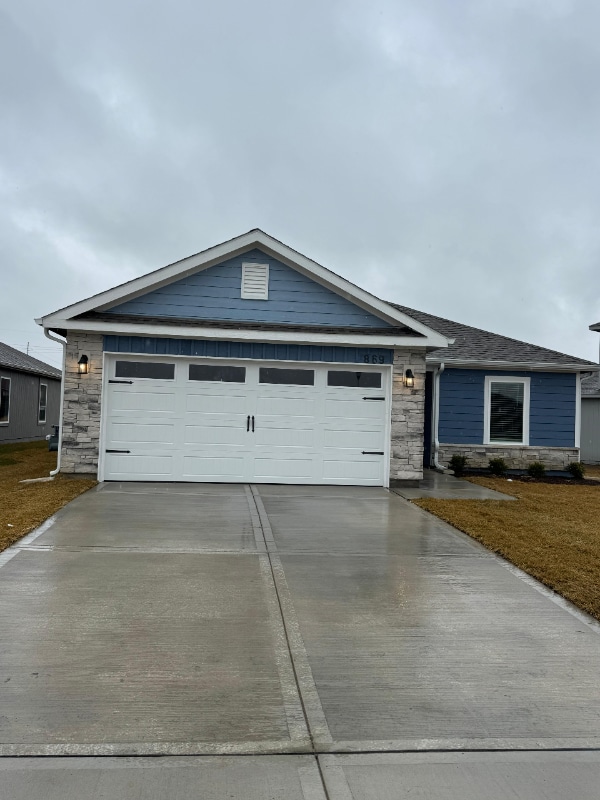 property at 893 N Buckeye St