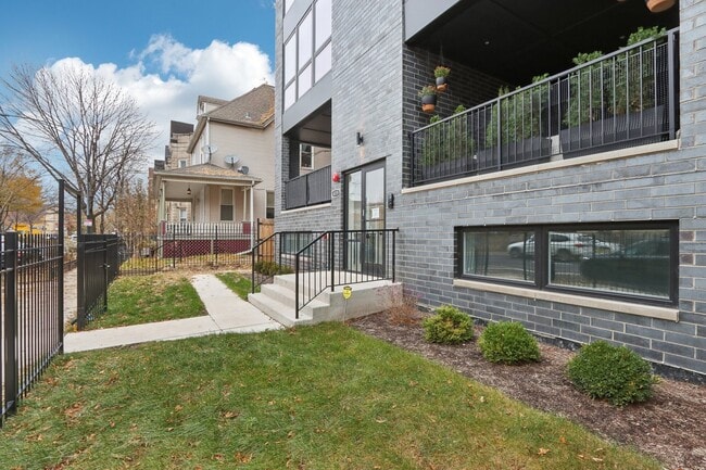 4119 N Ashland Ave in Chicago, IL - Building Photo - Building Photo