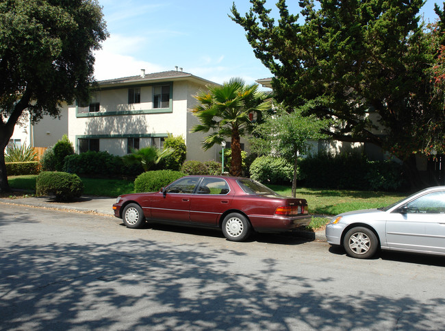 675 Grand Fir Ave in Sunnyvale, CA - Building Photo - Building Photo