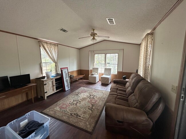 7171 County Hwy 280 E in Defuniak Springs, FL - Building Photo - Building Photo