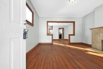 1521-1523-1523 Republic Ave in Columbus, OH - Foto de edificio - Building Photo