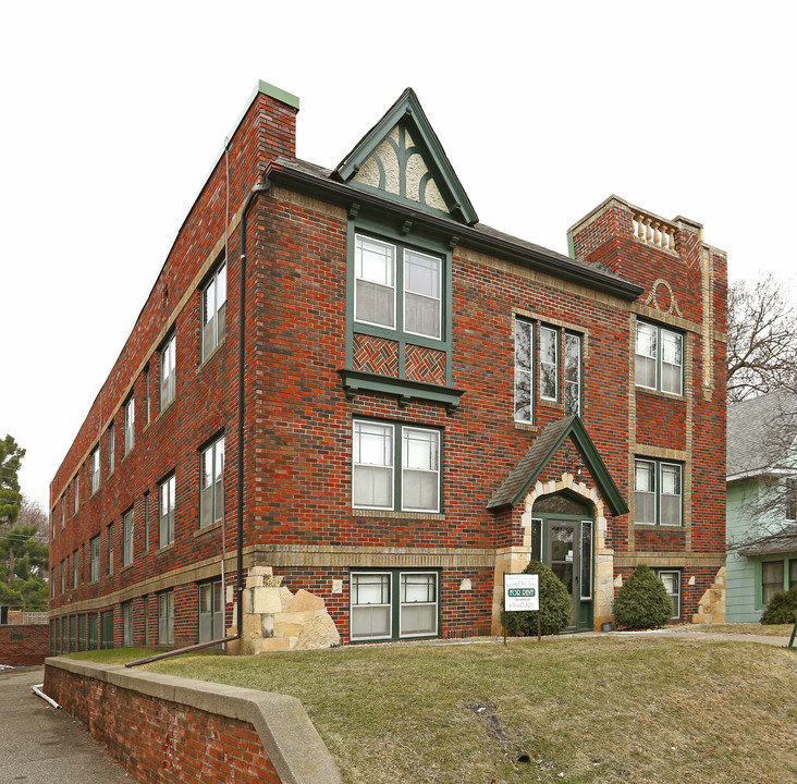 Grand Avenue Apartments in St. Paul, MN - Building Photo