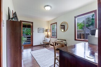 1542 Pepper Dr in Pasadena, CA - Building Photo - Building Photo