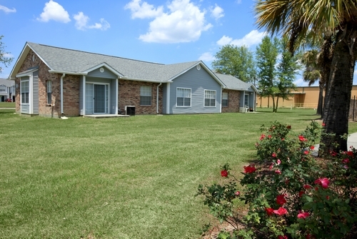 Turnberry Townhomes in Thibodaux, LA - Foto de edificio