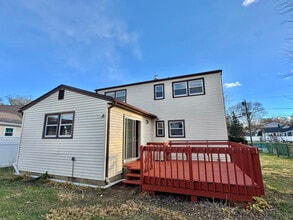 3 Seymour Ave in Edison, NJ - Building Photo - Building Photo