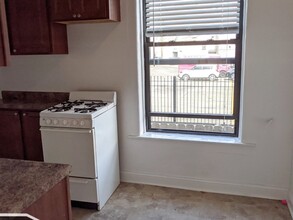 2651 N Spaulding Ave in Chicago, IL - Building Photo - Building Photo