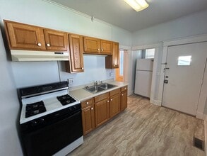 929-931-931 Kentucky St in Quincy, IL - Building Photo - Building Photo
