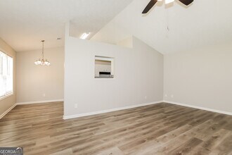 2737 Glendale Dr in Gainesville, GA - Building Photo - Building Photo