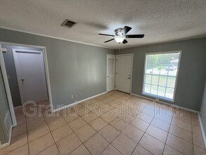 6841 Trading Post Ln in Milton, FL - Building Photo - Building Photo