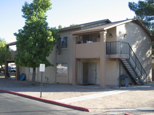 Amberwood in Mesa, AZ - Foto de edificio