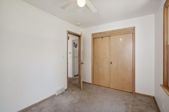 2104-2106 E 58th St in Minneapolis, MN - Building Photo - Building Photo