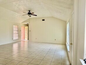 2015 Lazy Ln in Missouri City, TX - Building Photo - Building Photo