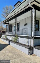 19 Lane Ave in Gloucester City, NJ - Building Photo