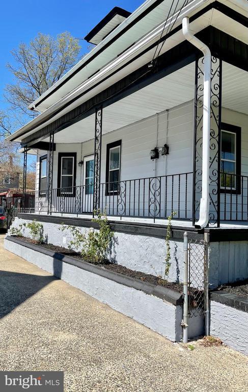 property at 19 Lane Ave