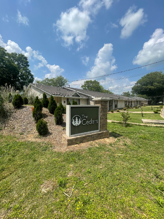 137 Cedar Ct in Wetumpka, AL - Building Photo