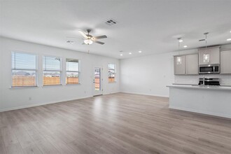 3000 Wynn Rd in Hutto, TX - Building Photo - Building Photo