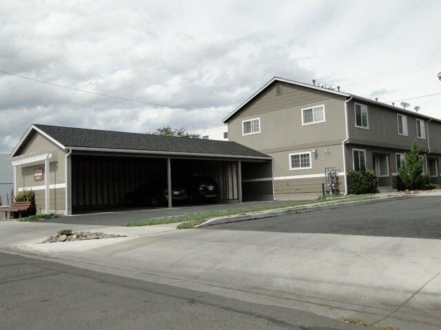 721 Willow St in Reno, NV - Building Photo