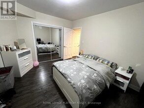 5640 Fifth Line in Milton, ON - Building Photo - Building Photo
