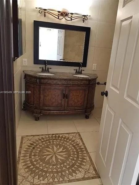 8239 NW 8th Ct in Plantation, FL - Foto de edificio - Building Photo