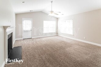 108 Farm Quarters Dr in Goose Creek, SC - Building Photo - Building Photo