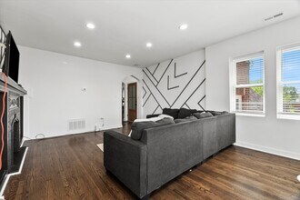 6239 S Seeley Ave in Chicago, IL - Building Photo - Building Photo