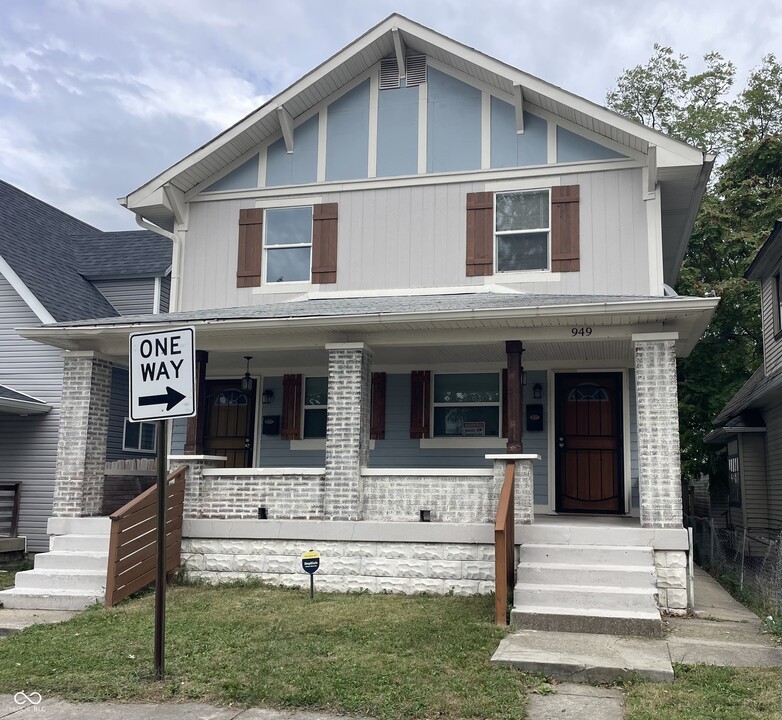 949 N Oxford St in Indianapolis, IN - Foto de edificio