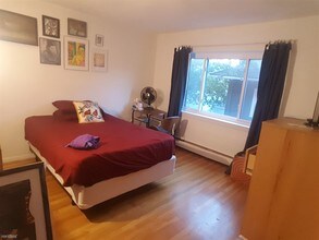 425 S Huntington Ave-Unit -Apt 9 in Boston, MA - Building Photo - Building Photo