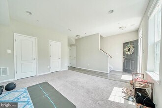 18318 Woodhouse Ln in Germantown, MD - Building Photo - Building Photo