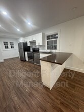 736 Stormont St in Peterborough, ON - Building Photo - Building Photo