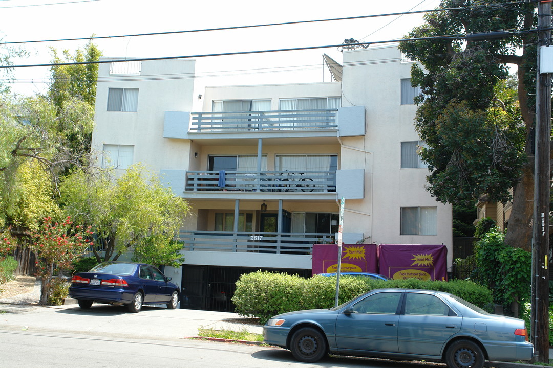 2617 Hillegass Ave in Berkeley, CA - Foto de edificio