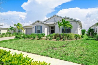 42346 Waterfront Way in Punta Gorda, FL - Foto de edificio - Building Photo