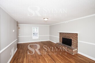 104 Calloway Ct in Columbia, SC - Foto de edificio - Building Photo