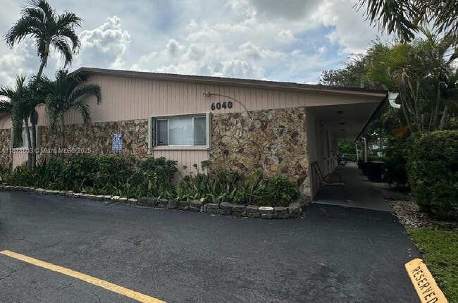 property at 6040 SW 26th St