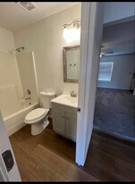 823 Navajo Trail in Warrenton, MO - Building Photo