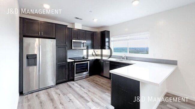 property at 1134-1148 Fresno St