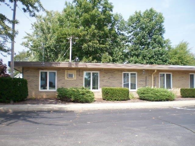 952 W Walnut St in Nappanee, IN - Building Photo - Building Photo