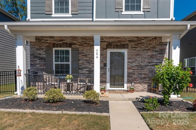 504 Cranford Dr in Pineville, NC - Building Photo - Building Photo