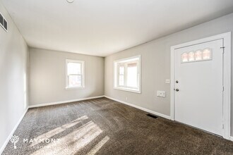 6920 Gloria Dr in Cincinnati, OH - Building Photo - Building Photo